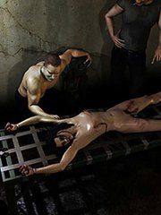 The electricity coursed through her clitoris - Sophie by Quoom